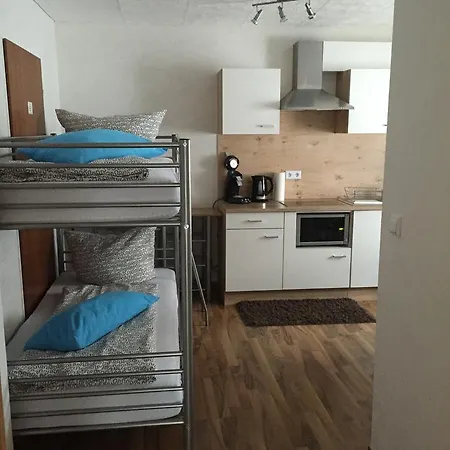 A & J Hirsch * רוסט