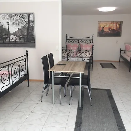 A & J Hirsch דירה *