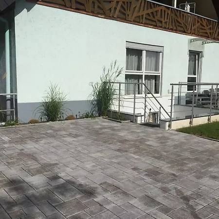 A & J Hirsch דירה